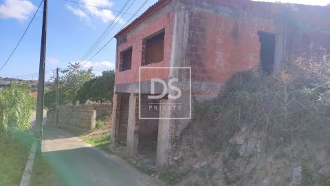 Terreno para Venda em Venda do Pinheiro e Santo Estêvão das Galés