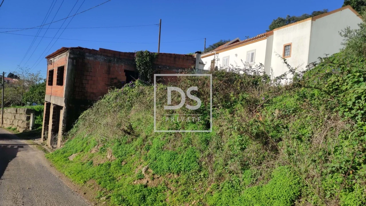 Terreno para Venda em Venda do Pinheiro e Santo Estêvão das Galés Foto 2