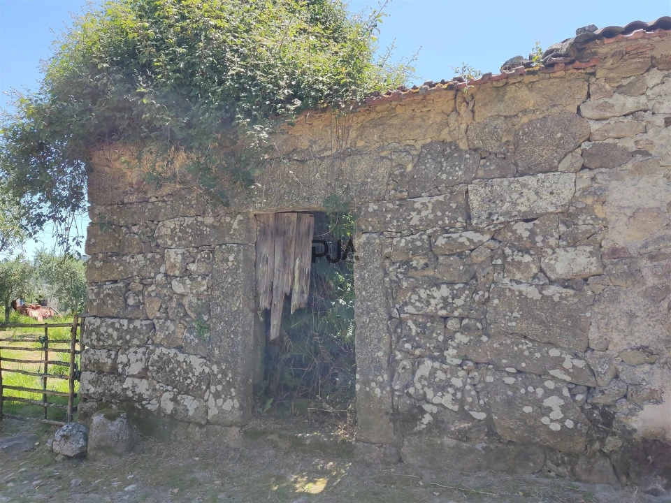 Moradia T3 para Venda em Castelo de Penalva Foto 1