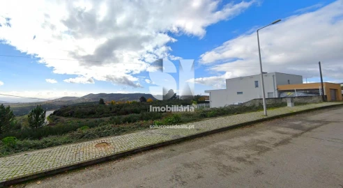 Terreno para Venda em Sabrosa