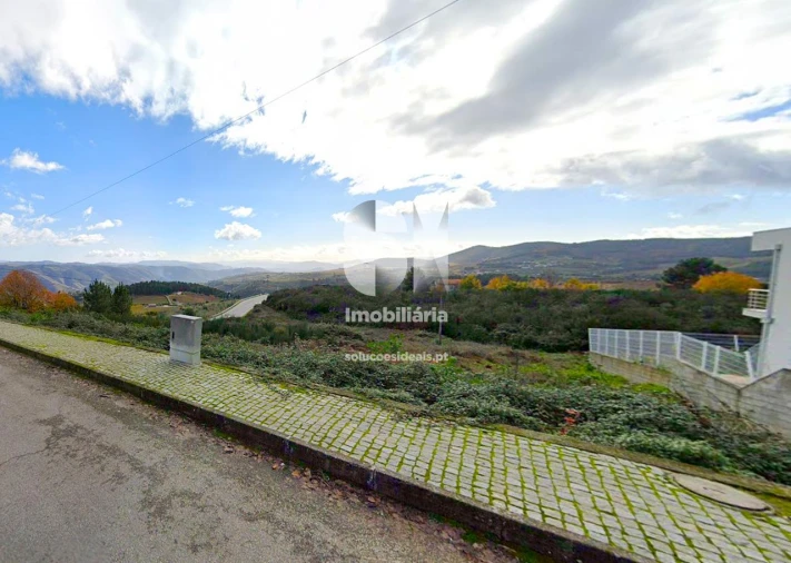 Terreno para Venda em Sabrosa Foto 6