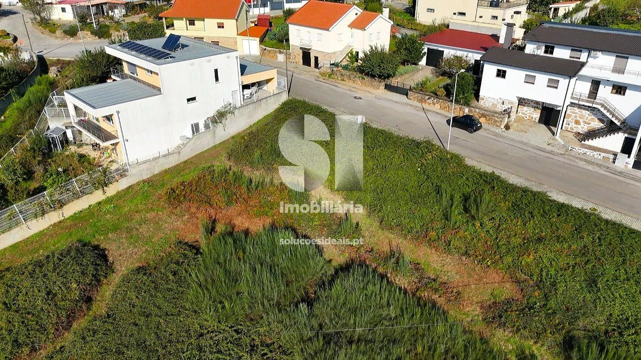 Terreno para Venda em Sabrosa Foto 2