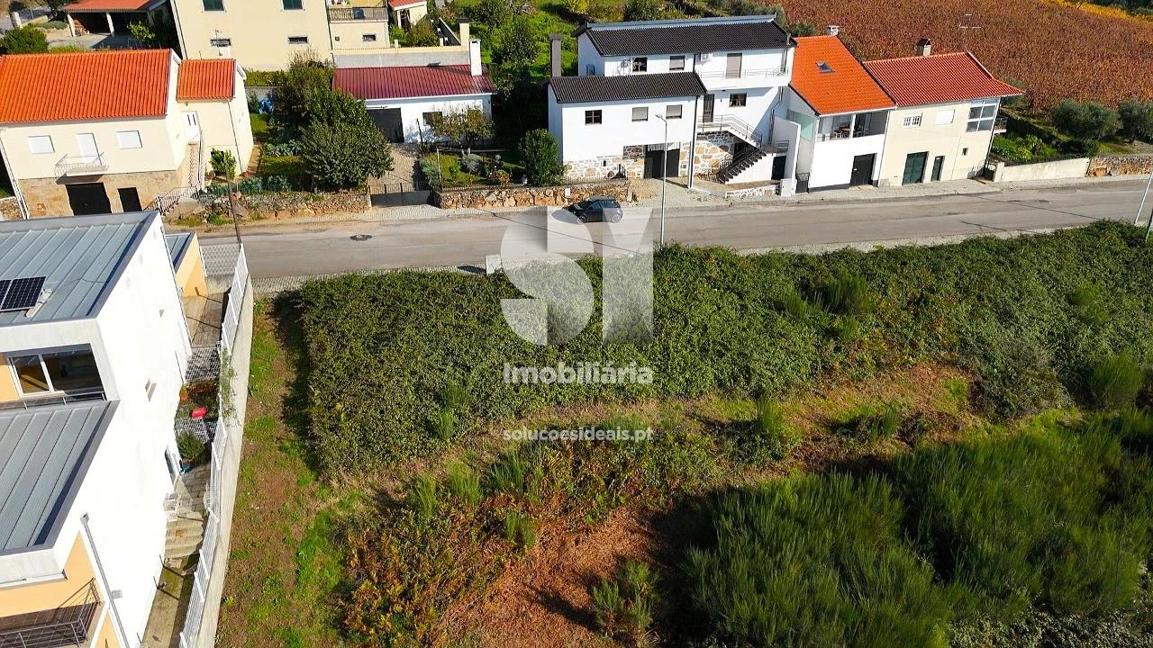 Terreno para Venda em Sabrosa Foto 1