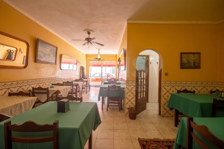 Prédio para Venda em Peniche Foto 9