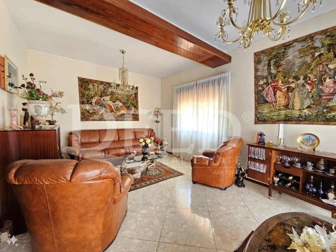 Moradia T3 para Venda em Funchal (Santa Maria Maior) Foto 6