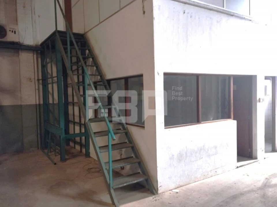 Armazém para Arrendamento em Muro Foto 5