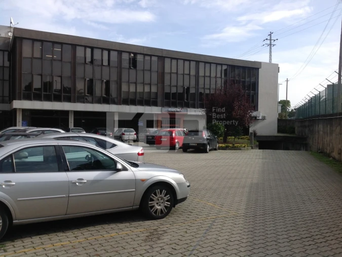 Loja para Arrendamento em Perafita, Lavra e Santa Cruz do Bispo Foto 2