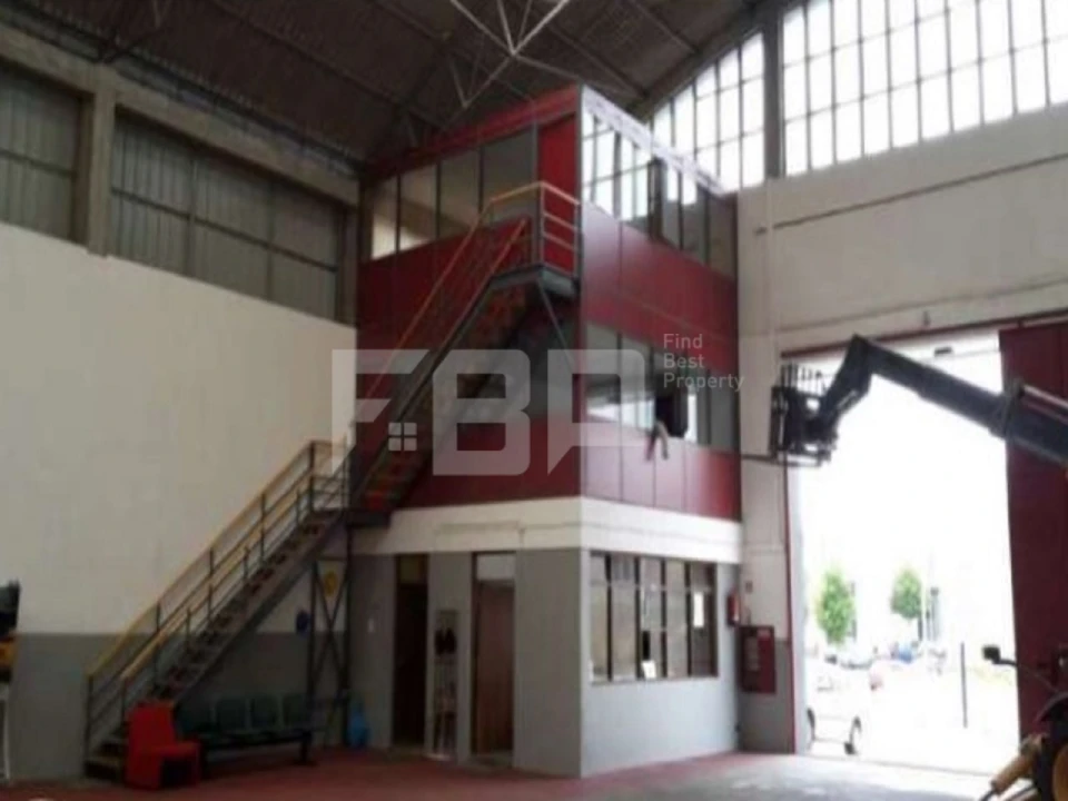 Armazém para Venda em Matosinhos e Leça da Palmeira Foto 2