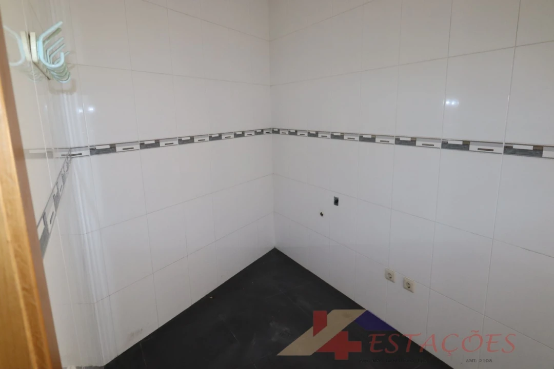 Moradia T4 para Venda em Pombal Foto 29