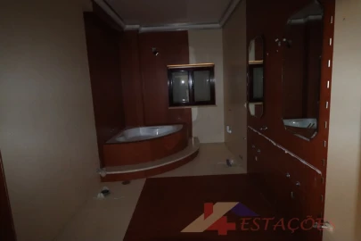 Moradia T4 para Venda em Pombal