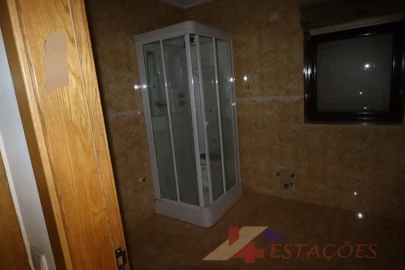 Moradia T4 para Venda em Pombal