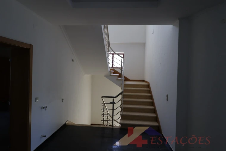Moradia T4 para Venda em Pombal Foto 32
