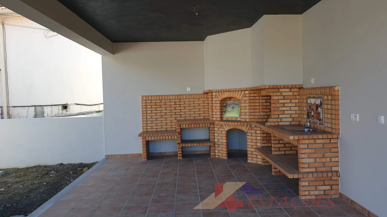 Moradia T4 para Venda em Pombal Foto 37
