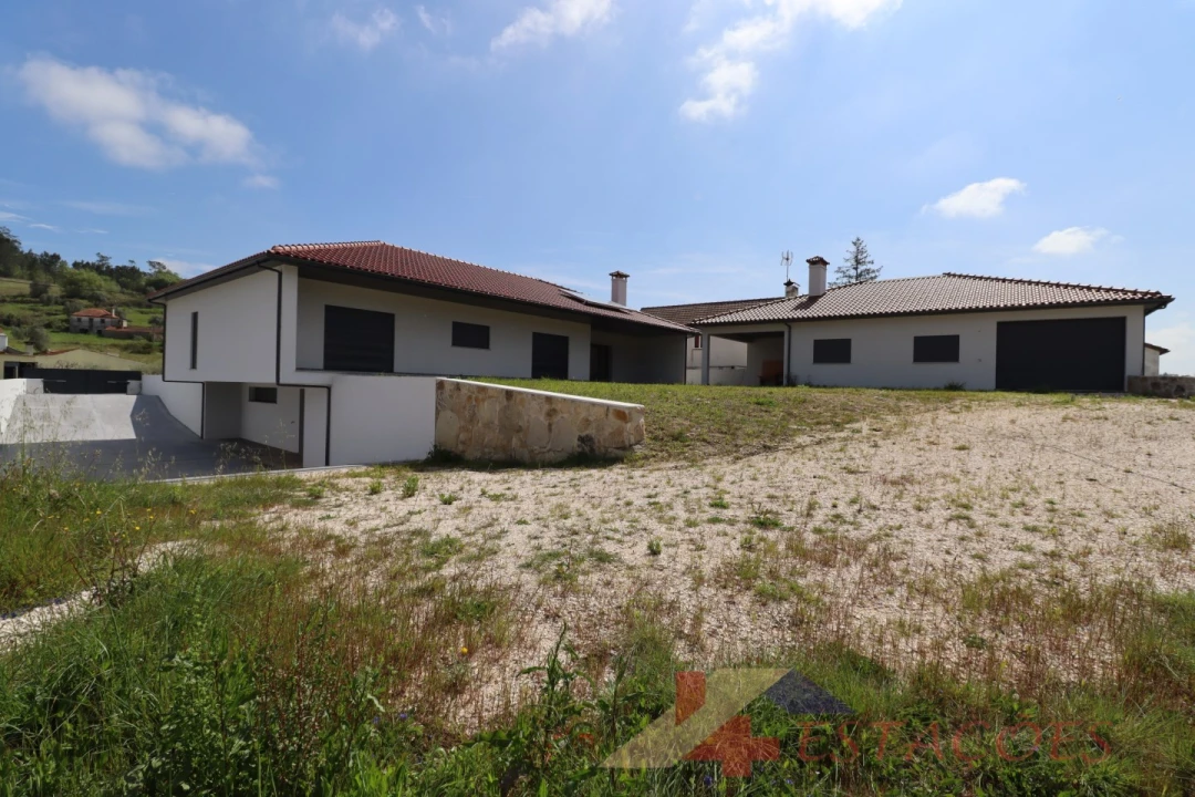 Moradia T4 para Venda em Pombal Foto 33