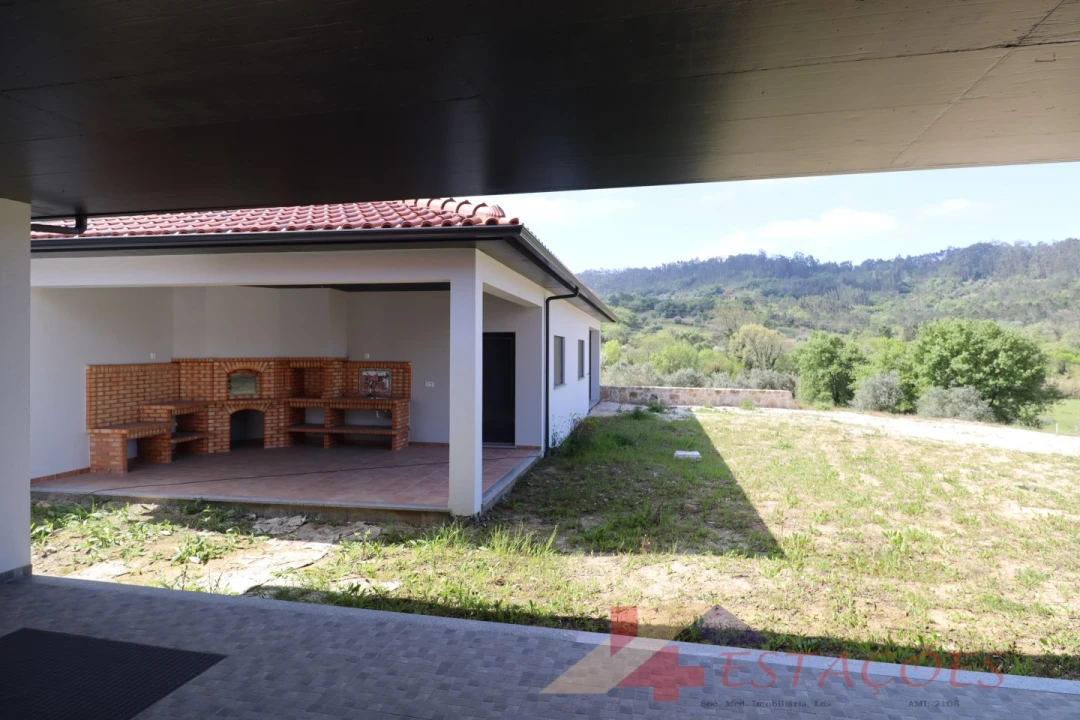 Moradia T4 para Venda em Pombal Foto 36