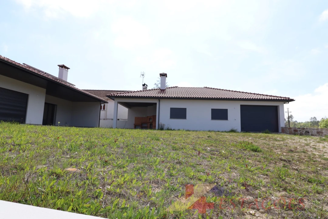 Moradia T4 para Venda em Pombal Foto 43