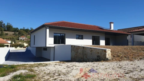 Moradia T4 para Venda em Pombal