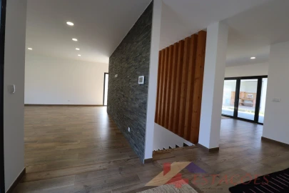 Moradia T4 para Venda em Pombal