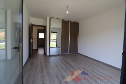 Moradia T4 para Venda em Pombal
