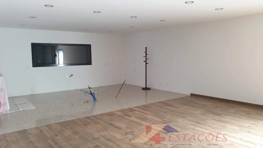 Moradia T4 para Venda em Pombal Foto 10