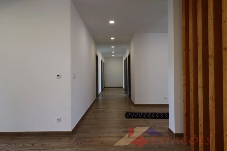 Moradia T4 para Venda em Pombal Foto 13