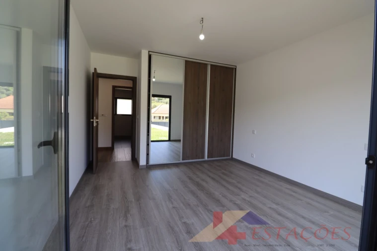 Moradia T4 para Venda em Pombal Foto 20
