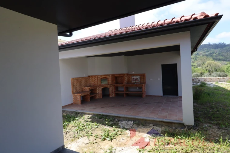 Moradia T4 para Venda em Pombal Foto 35