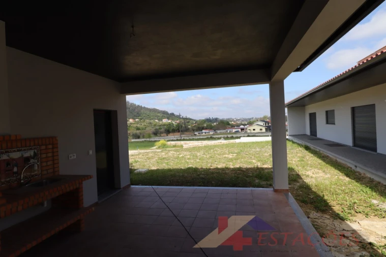 Moradia T4 para Venda em Pombal Foto 39