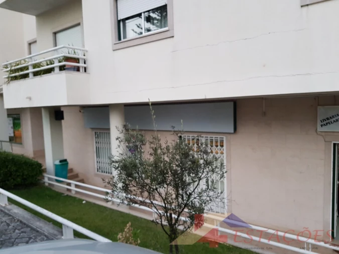 Loja para Venda em Santiago e São Simão de Litém e Albergaria dos Doze Foto 5