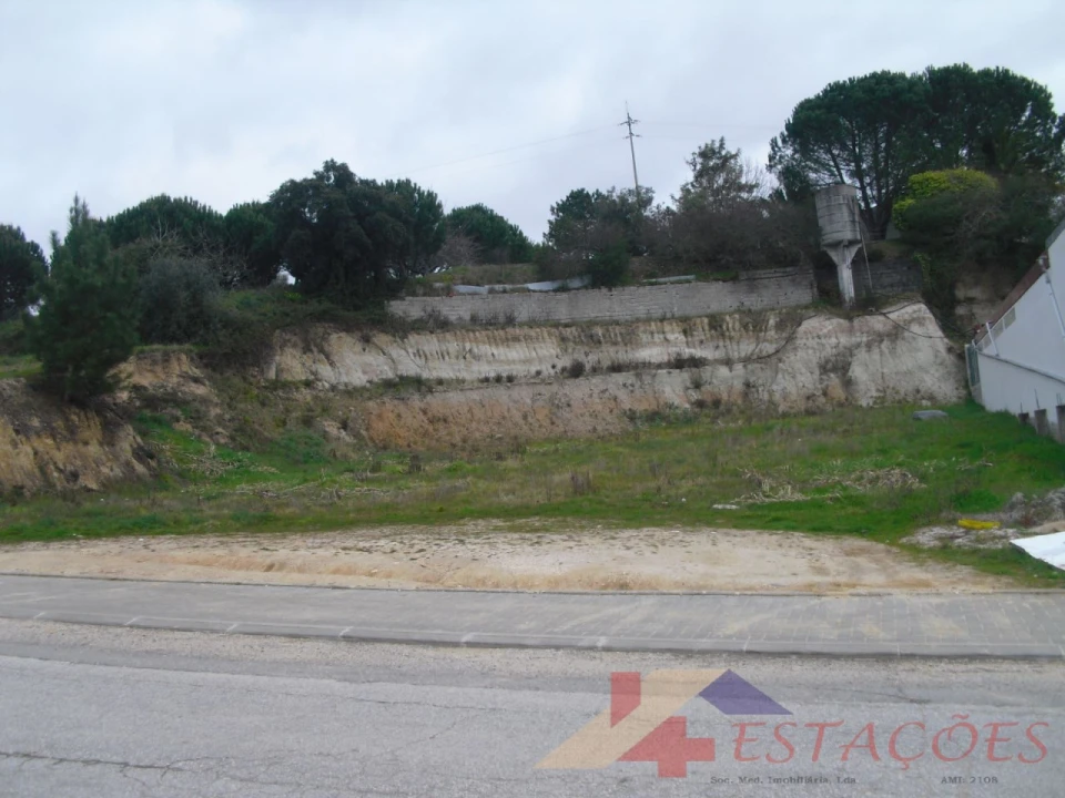 Terreno para Venda em Louriçal Foto 1