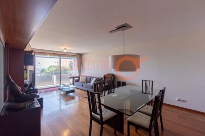 Apartamento T3 para Venda em Arcozelo