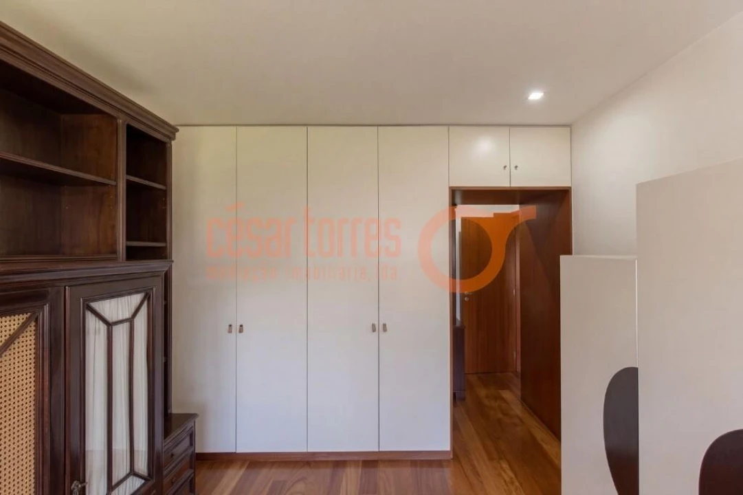 Apartamento T3 para Venda em Arcozelo Foto 17