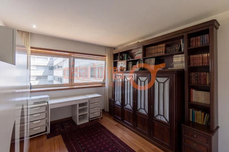 Apartamento T3 para Venda em Arcozelo Foto 16