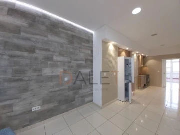Apartamento T1 para Venda em Corroios