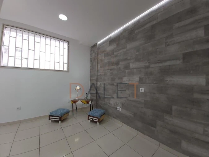 Apartamento T1 para Venda em Corroios Foto 3