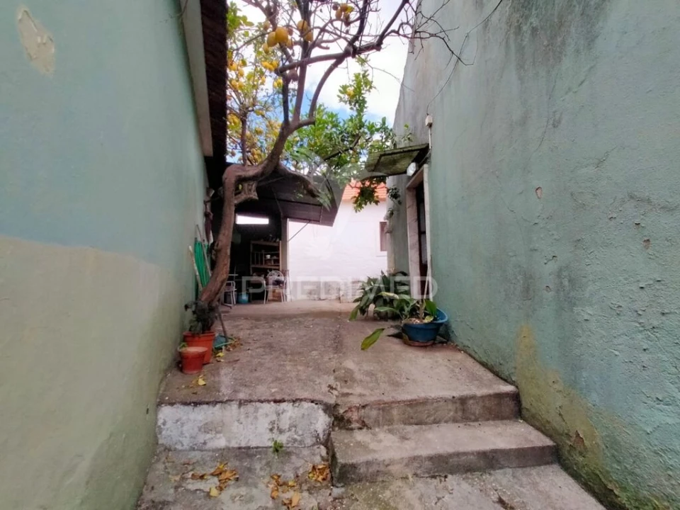 Moradia T2 para Venda em Alcanede Foto 4