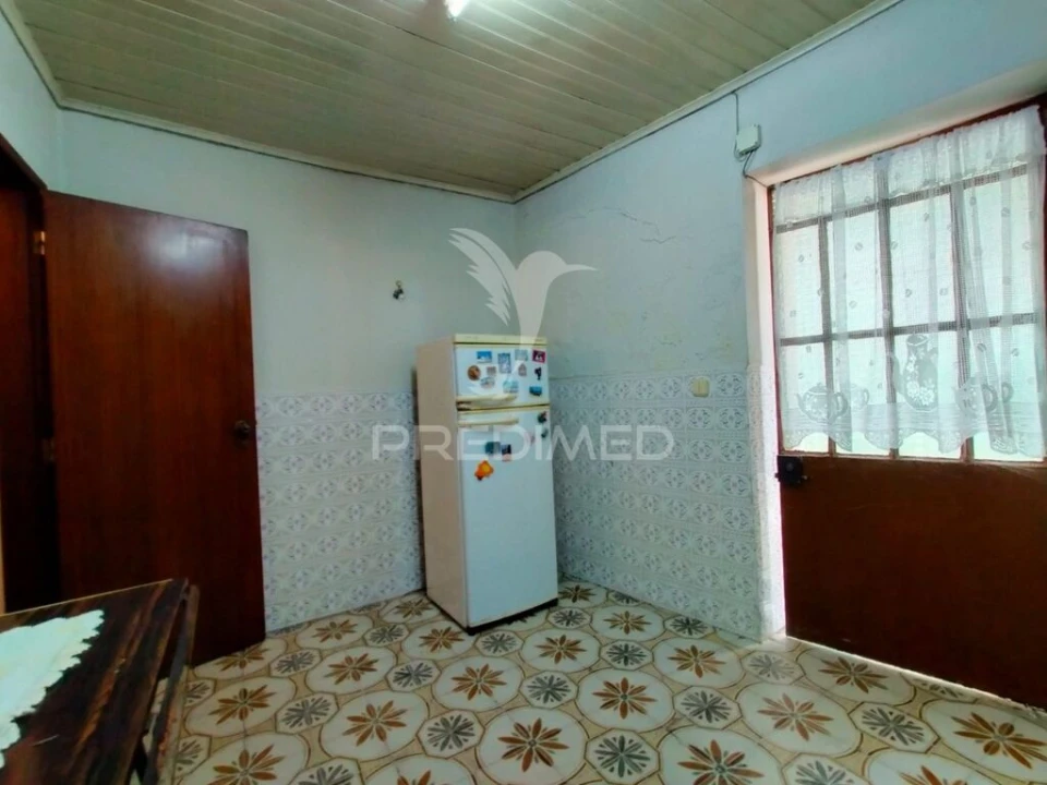 Moradia T2 para Venda em Alcanede Foto 17