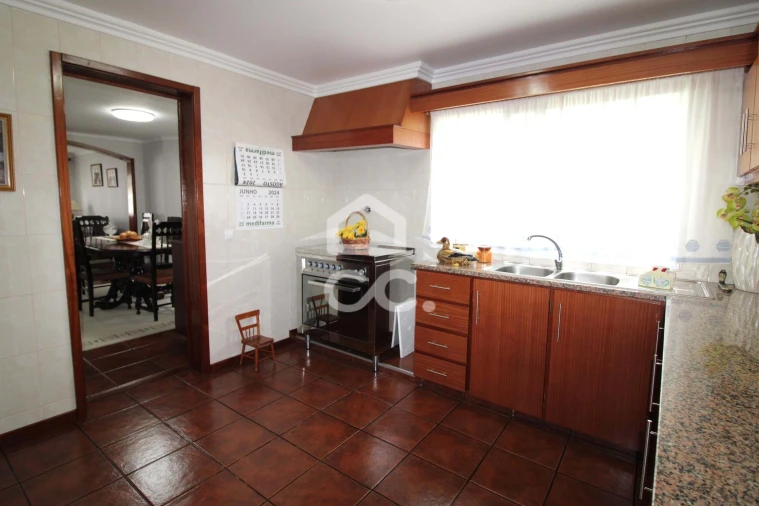 Moradia T3 para Venda em Povoação Foto 8