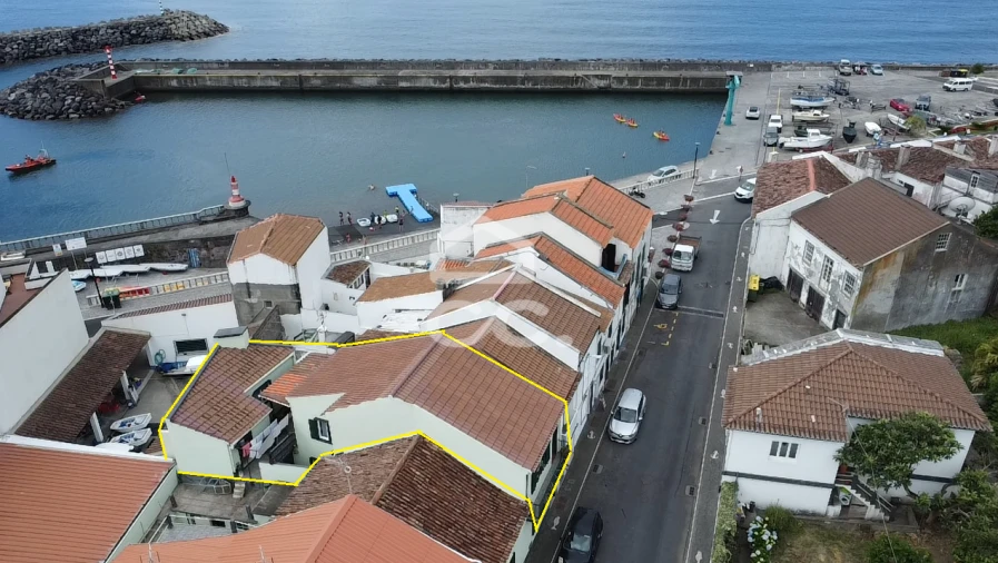 Moradia T3 para Venda em Povoação Foto 7