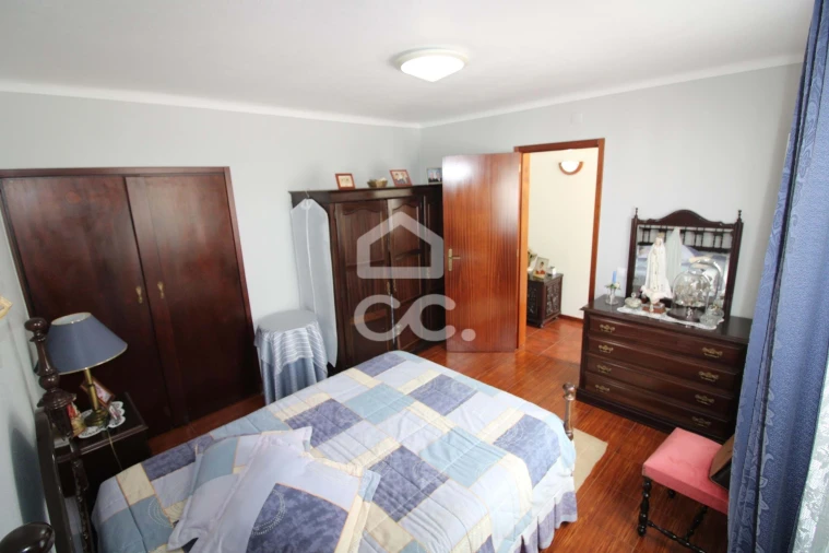 Moradia T3 para Venda em Povoação Foto 9