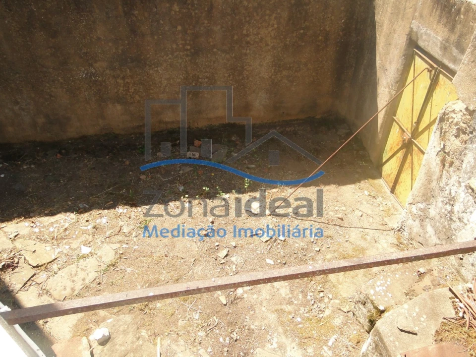 Moradia T16 para Venda em Abrigada e Cabanas de Torres Foto 10