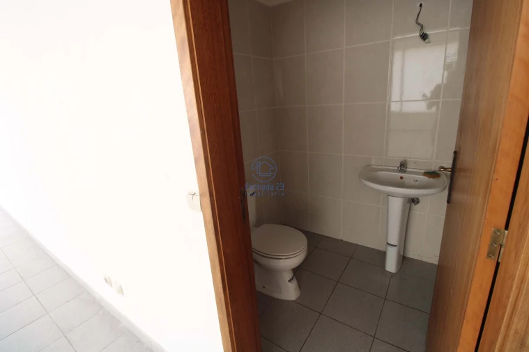 Negócio para Venda em Fervença Foto 3