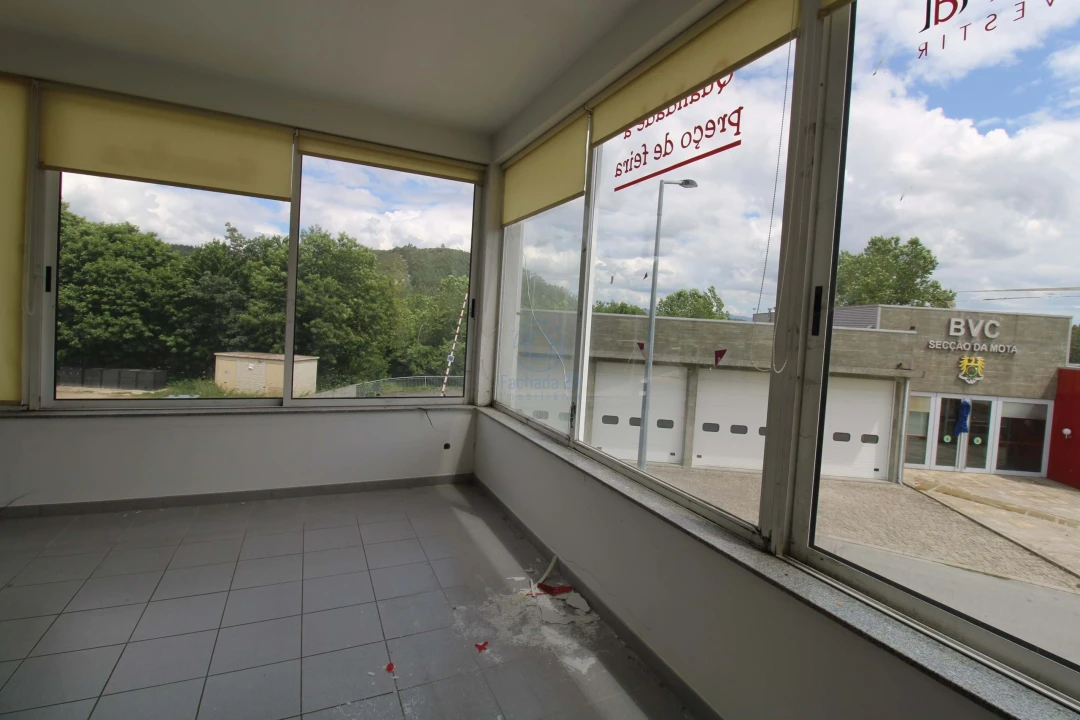 Negócio para Venda em Fervença Foto 2