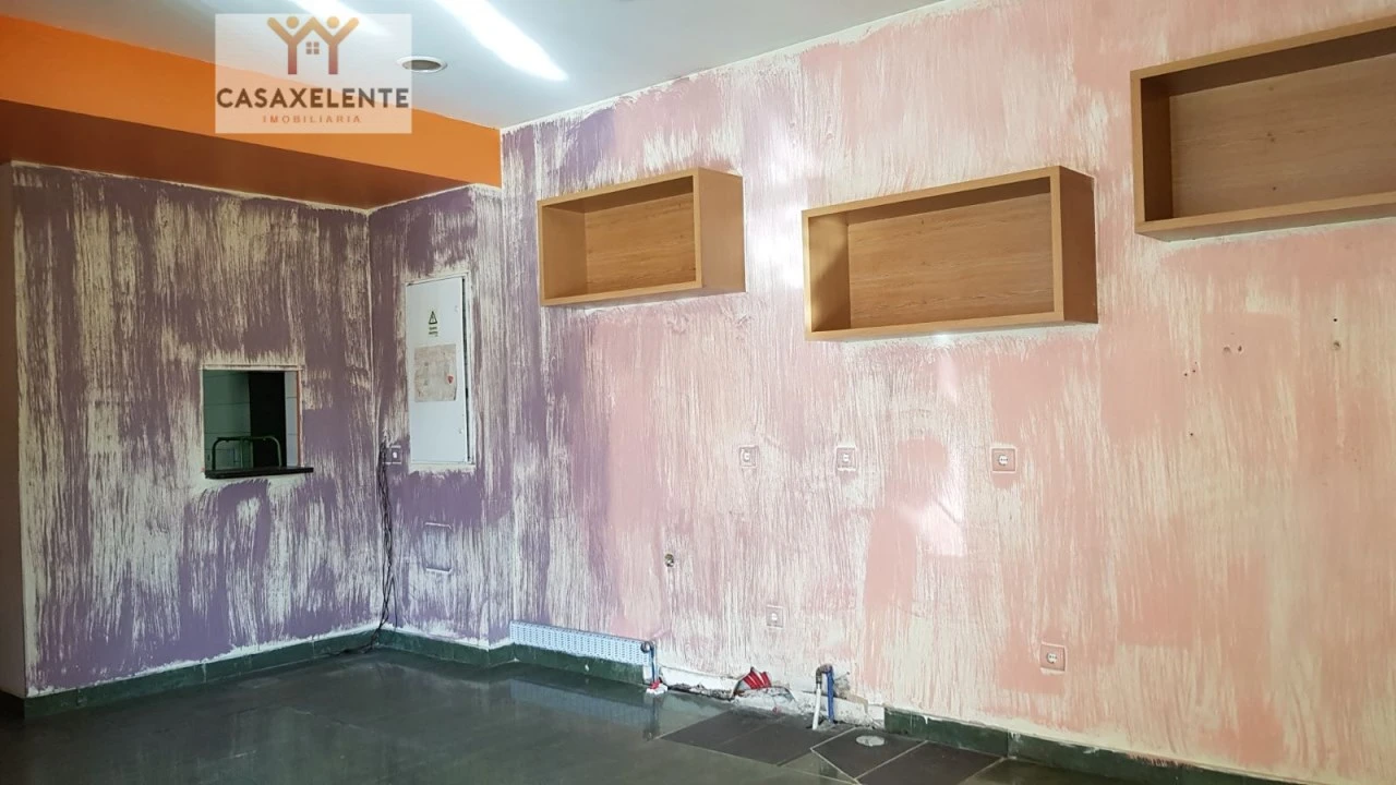 Loja para Arrendamento em Pontinha e Famões Foto 11