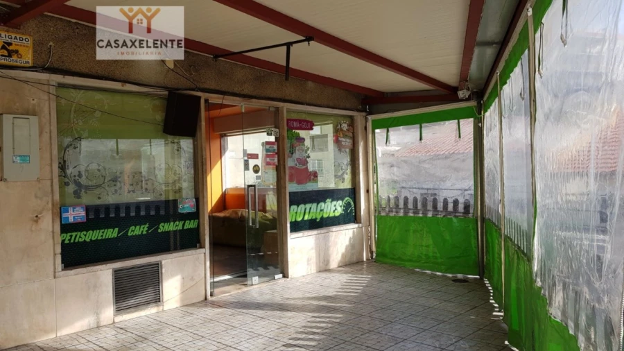 Loja para Arrendamento em Pontinha e Famões Foto 16