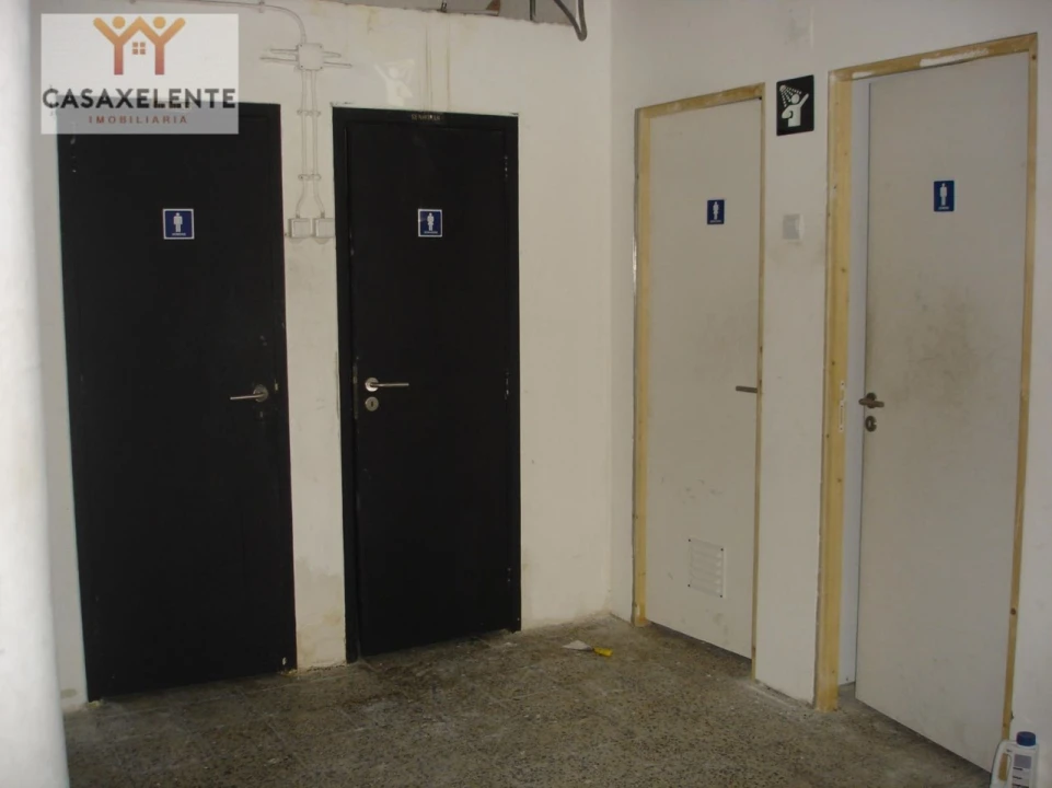 Armazém para Arrendamento em Pontinha e Famões Foto 12