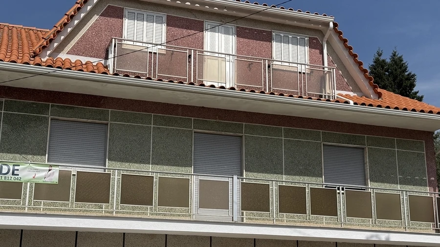 Moradia T5 para Venda em Quadrazais