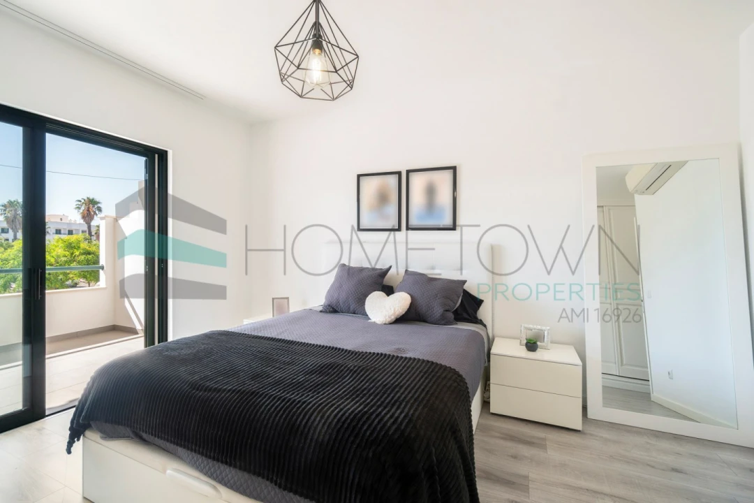 Moradia T3 para Venda em Albufeira e Olhos de Água Foto 19