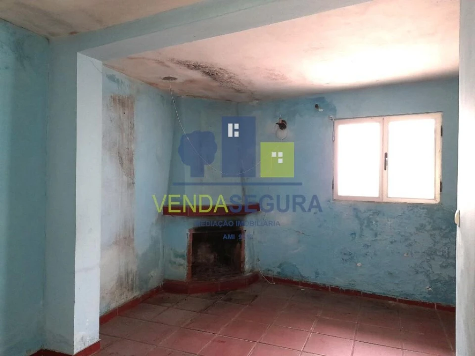 Moradia T3 para Venda em Cabeça Gorda Foto 3