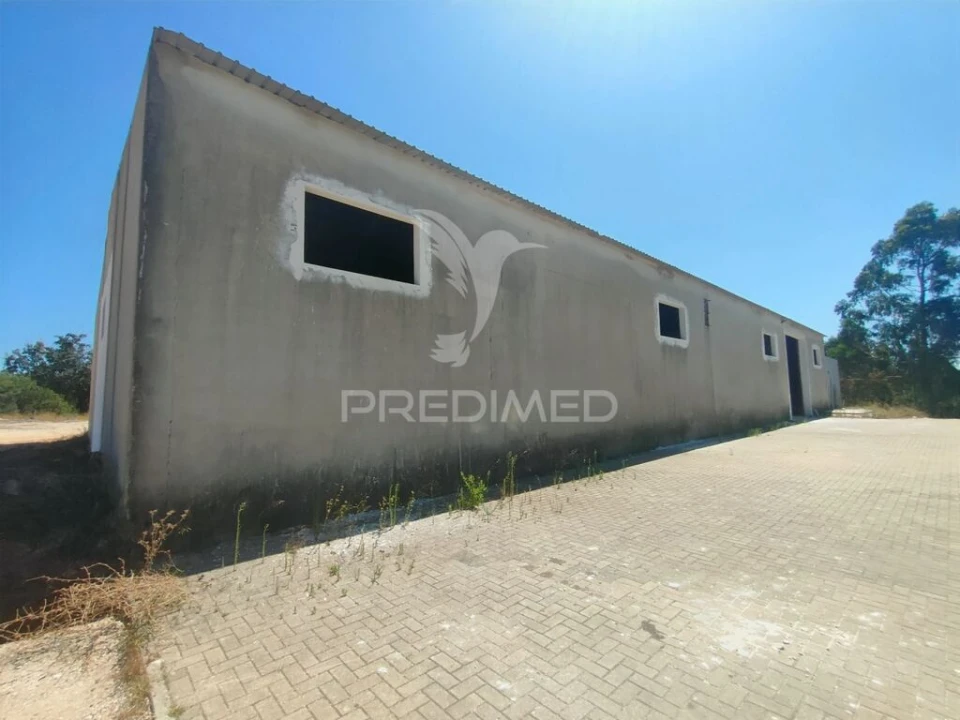 Armazém para Arrendamento em Minde Foto 7